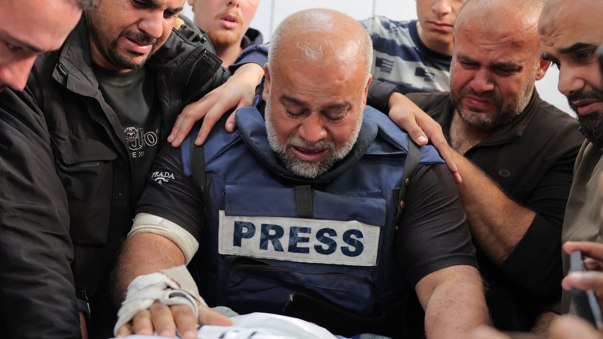 Přišel o všechny blízké. Svět podle novináře musí spatřit, co se děje v Gaze